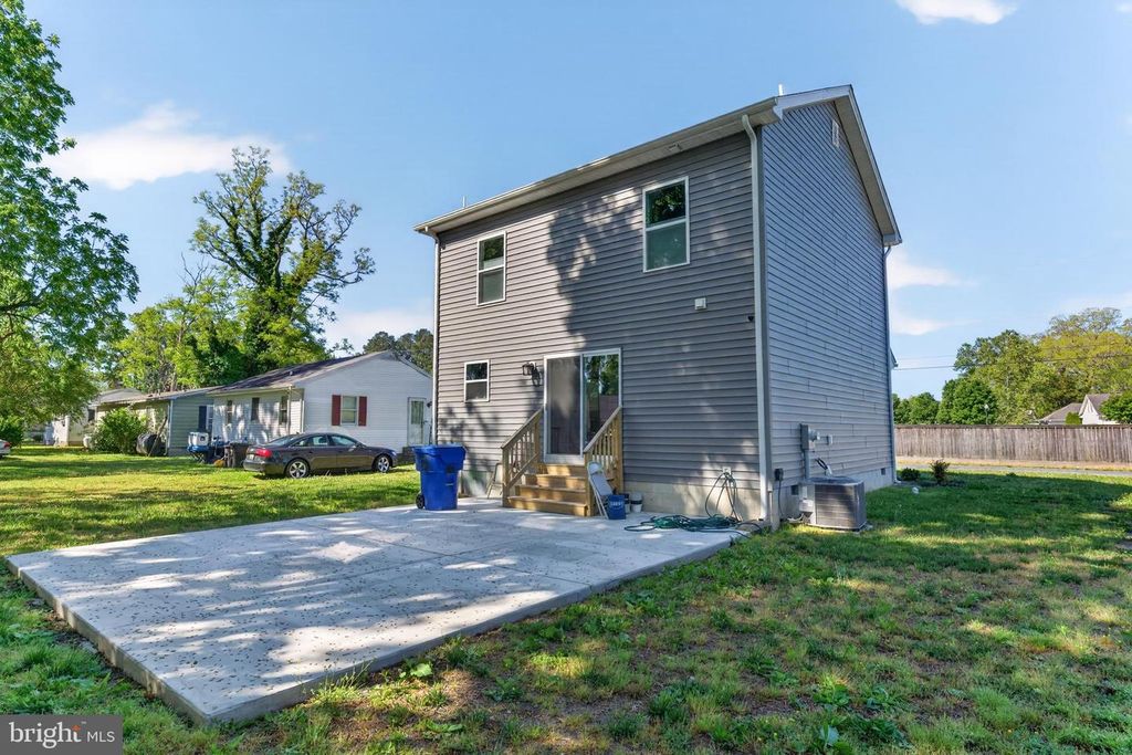 Image 38 of property listing at 11679 BECKFORD AVE, Princess Anne, MD 21853