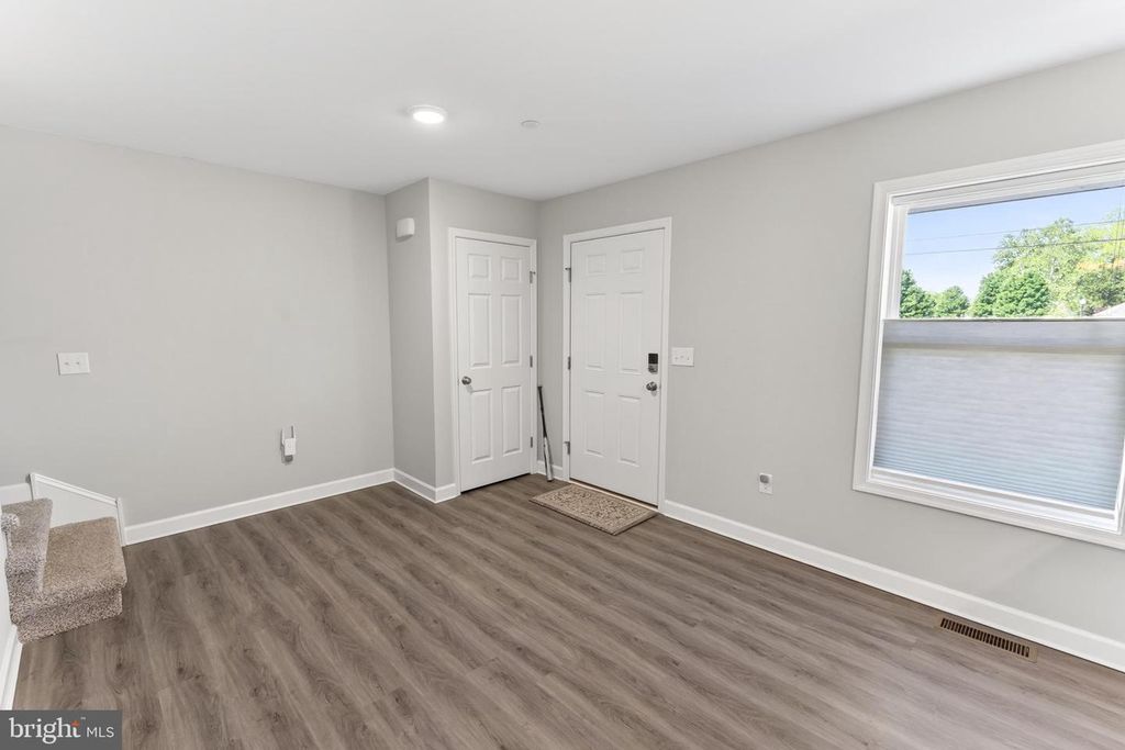 Image 5 of property listing at 11679 BECKFORD AVE, Princess Anne, MD 21853