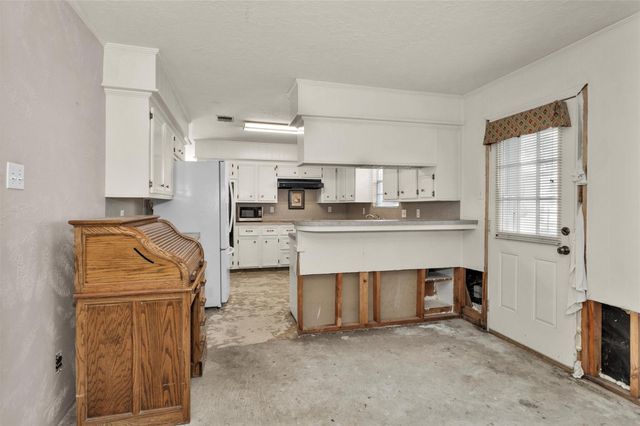 5306 Green Springs Drive, Houston, TX 77066