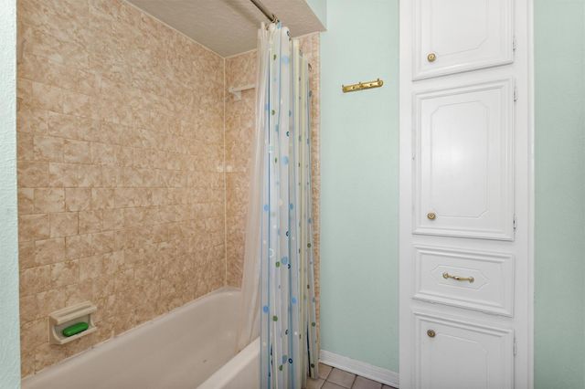 5306 Green Springs Drive, Houston, TX 77066