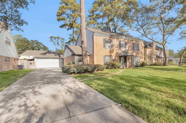 5306 Green Springs Drive, Houston, TX 77066