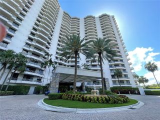 3300 NE 191st St 1918, Aventura, FL 33180