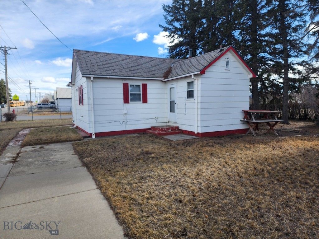 146 3rd Avenue NW, Cut Bank, MT 59427 photo 5