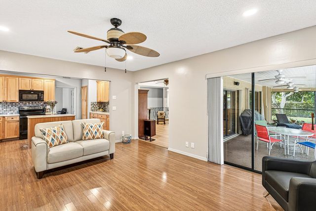 10299 186th Court S, Boca Raton, FL 33498