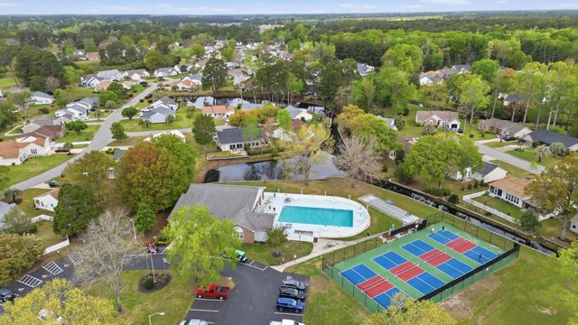 1101 Sweetwater Blvd, Murrells Inlet, SC 29576