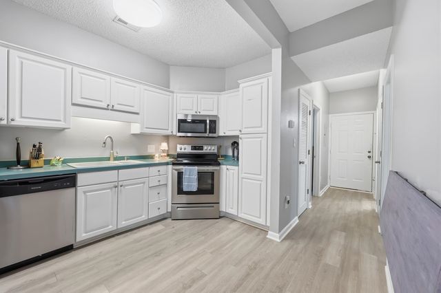 1101 Sweetwater Blvd, Murrells Inlet, SC 29576