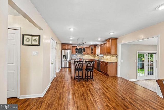 235 ABBEY LN, Swedesboro, NJ 08085