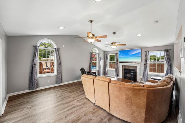 235 ABBEY LN, Swedesboro, NJ 08085