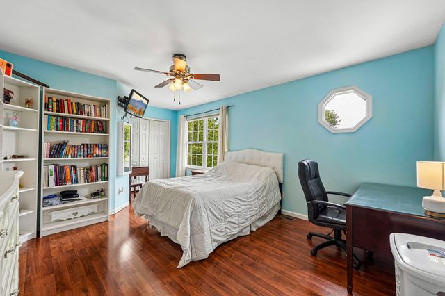 235 ABBEY LN, Swedesboro, NJ 08085