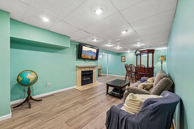 235 ABBEY LN, Swedesboro, NJ 08085