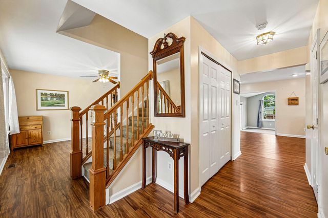 235 ABBEY LN, Swedesboro, NJ 08085