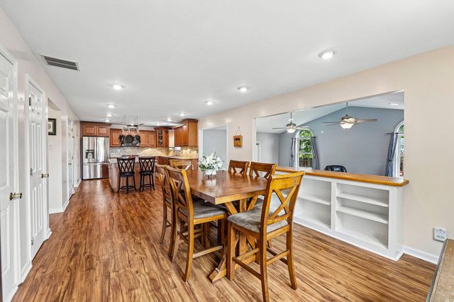 235 ABBEY LN, Swedesboro, NJ 08085