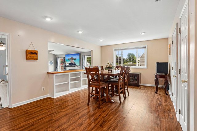 235 ABBEY LN, Swedesboro, NJ 08085