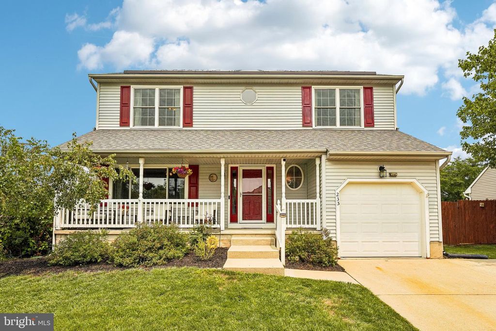 235 ABBEY LN, Swedesboro, NJ 08085
