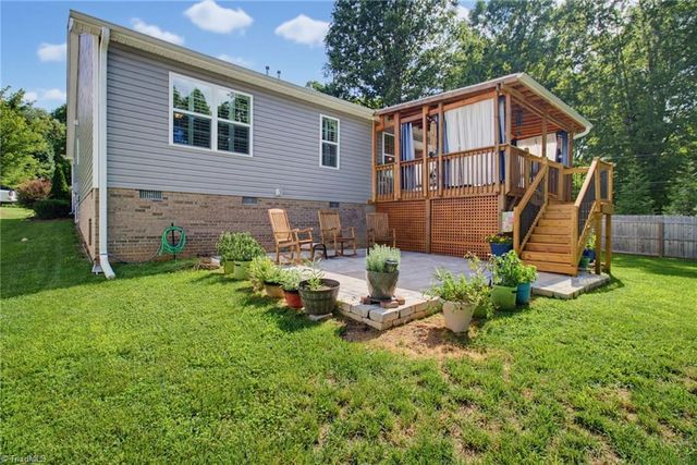 3091 Walker Ridge Drive, Walkertown, NC 27051