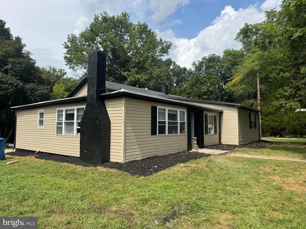 880 CONEWAGO CREEK RD, Manchester, PA 17345