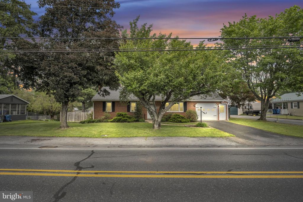 1907 STERRETTS GAP AVENUE, Carlisle, PA 17013