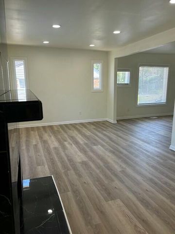 17216 Birwood Street, Detroit City, MI 48221