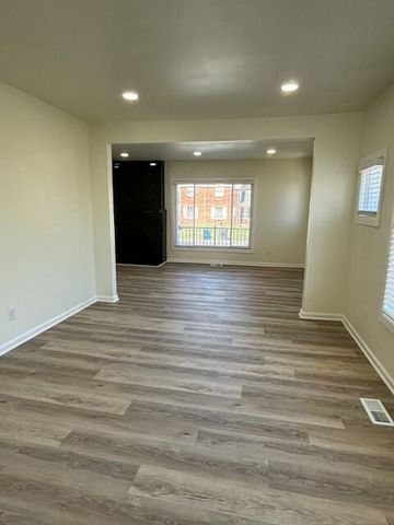 17216 Birwood Street, Detroit City, MI 48221