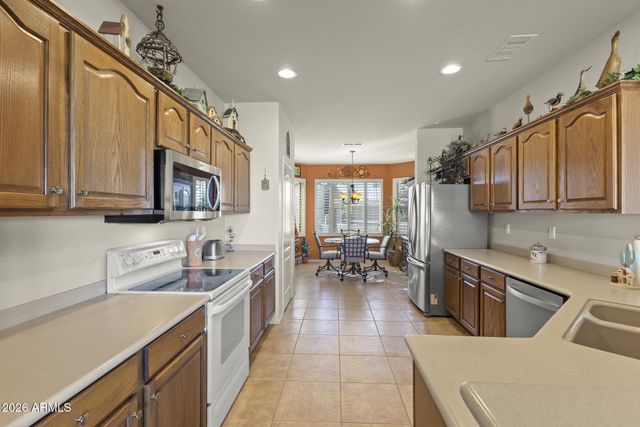 18717 N CLOVER Court, Surprise, AZ 85387