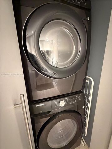 690 SW 1st Ct 2524, Miami, FL 33130