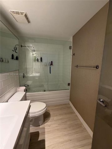 690 SW 1st Ct 2524, Miami, FL 33130