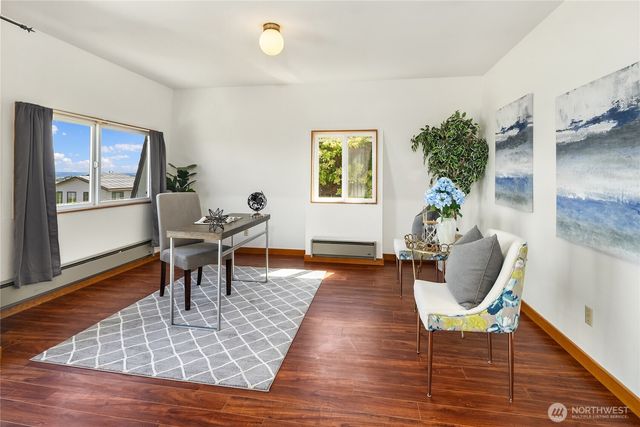 2727 36th Avenue SW, Seattle, WA 98126
