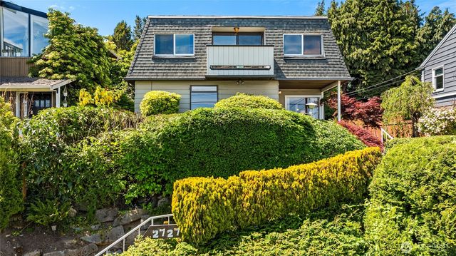 2727 36th Avenue SW, Seattle, WA 98126