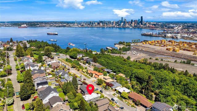 2727 36th Avenue SW, Seattle, WA 98126