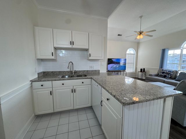 4765 Wild Iris Dr Apt 305, Myrtle Beach, SC 29577