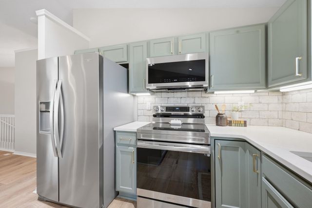 1257 N Seasons St, Goddard, KS 67052