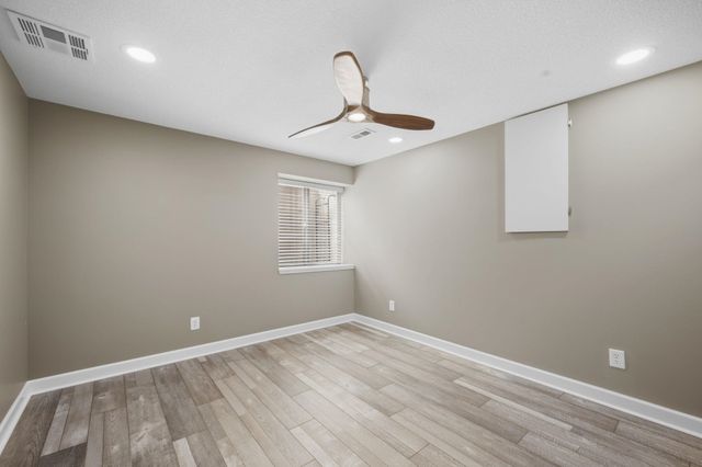 1257 N Seasons St, Goddard, KS 67052