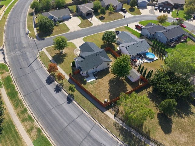 1257 N Seasons St, Goddard, KS 67052