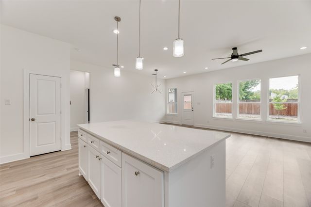 1350 Claude Street, Dallas, TX 75203