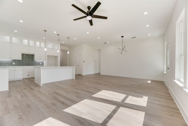 1350 Claude Street, Dallas, TX 75203