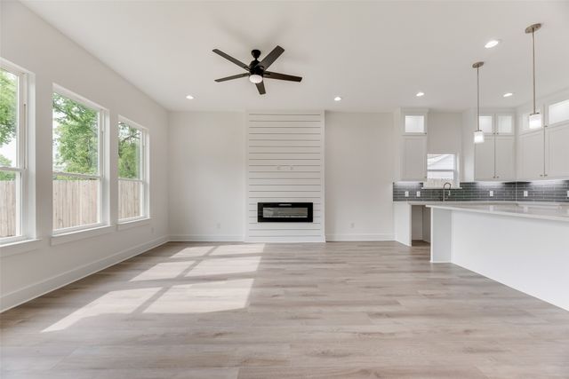 1350 Claude Street, Dallas, TX 75203