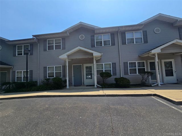 2295 Milburn Avenue 13, Baldwin, NY 11510