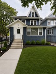 1059 N Lorel Avenue, Chicago, IL 60651