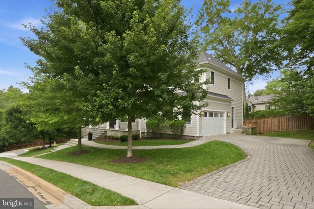 3555 N DICKERSON ST, Arlington, VA 22207