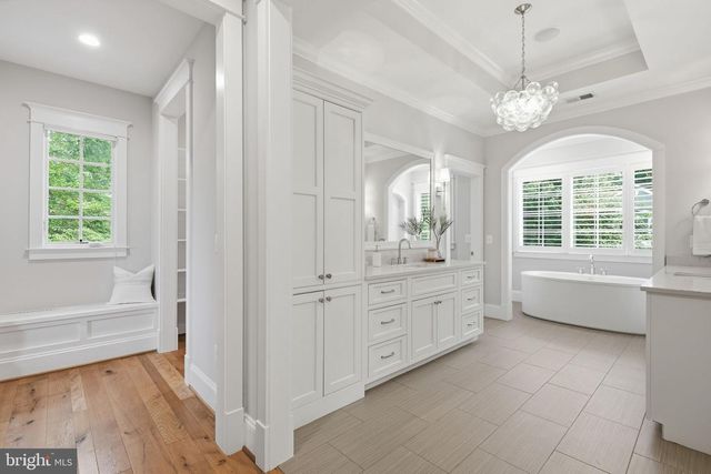 3555 N DICKERSON ST, Arlington, VA 22207