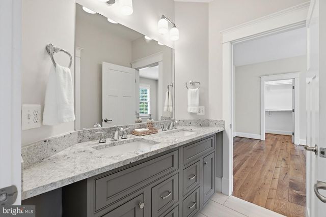 3555 N DICKERSON ST, Arlington, VA 22207