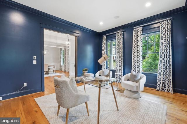 3555 N DICKERSON ST, Arlington, VA 22207