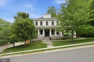 3555 N DICKERSON ST, Arlington, VA 22207