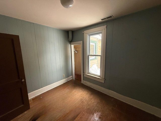 20 W HARVEY STREET, Rhinelander, WI 54501