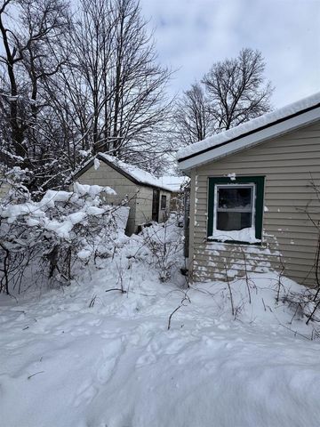 20 W HARVEY STREET, Rhinelander, WI 54501