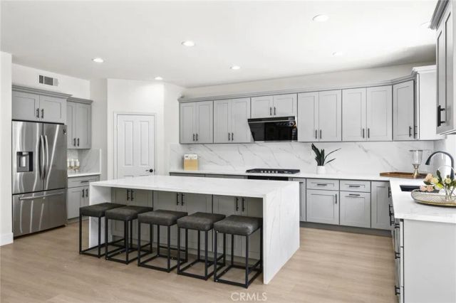 37 Pheasant Creek, Irvine, CA 92618