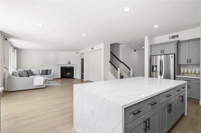 37 Pheasant Creek, Irvine, CA 92618