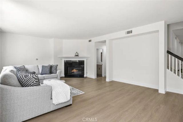 37 Pheasant Creek, Irvine, CA 92618