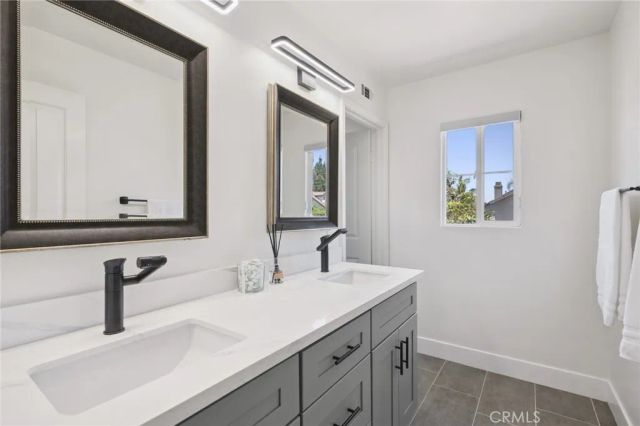 37 Pheasant Creek, Irvine, CA 92618