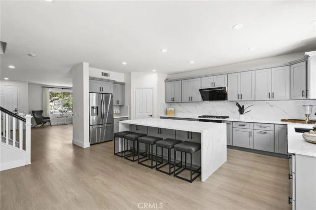 37 Pheasant Creek, Irvine, CA 92618